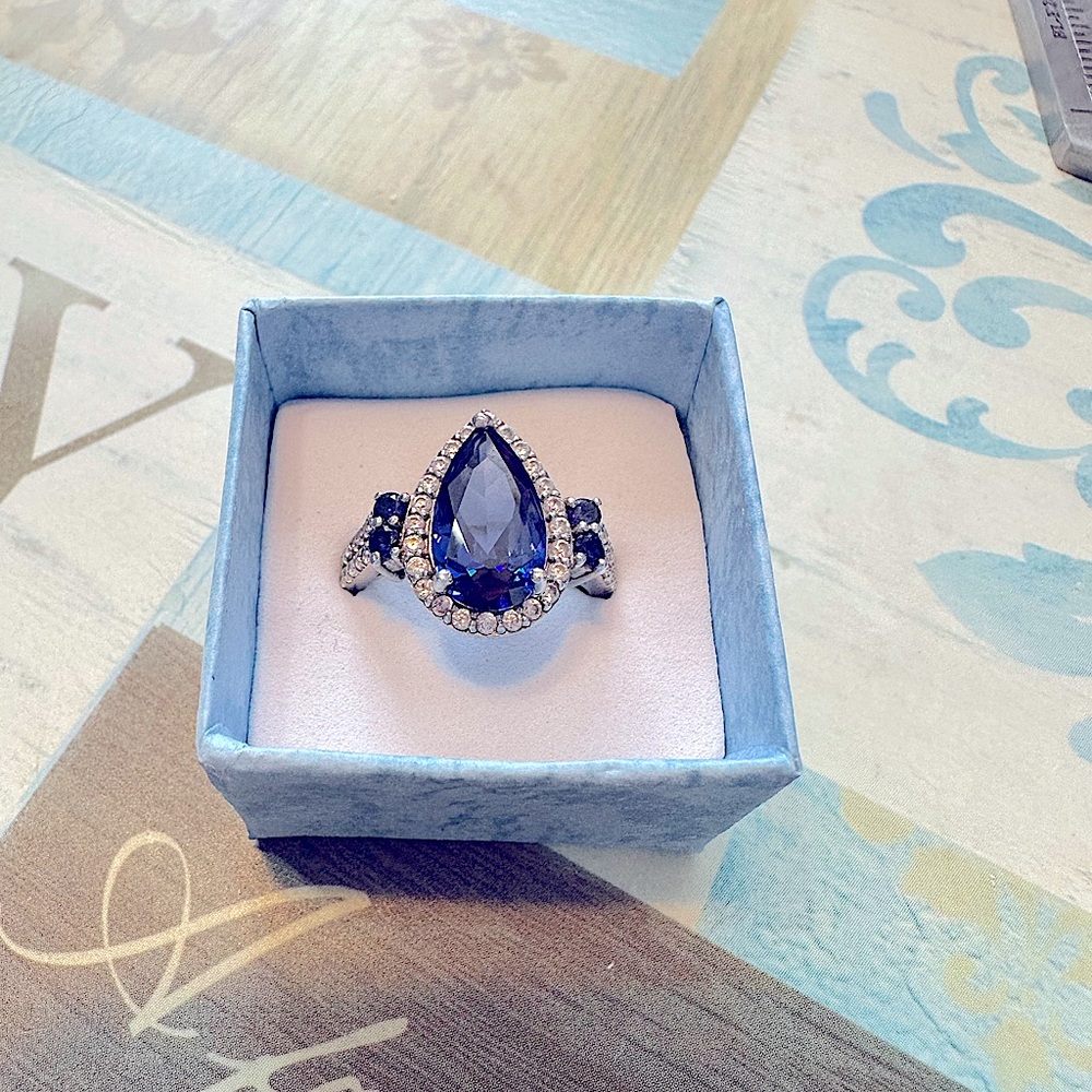Bella Luce blue and white cubic zirconia Rhodium over sterling silver - size 8